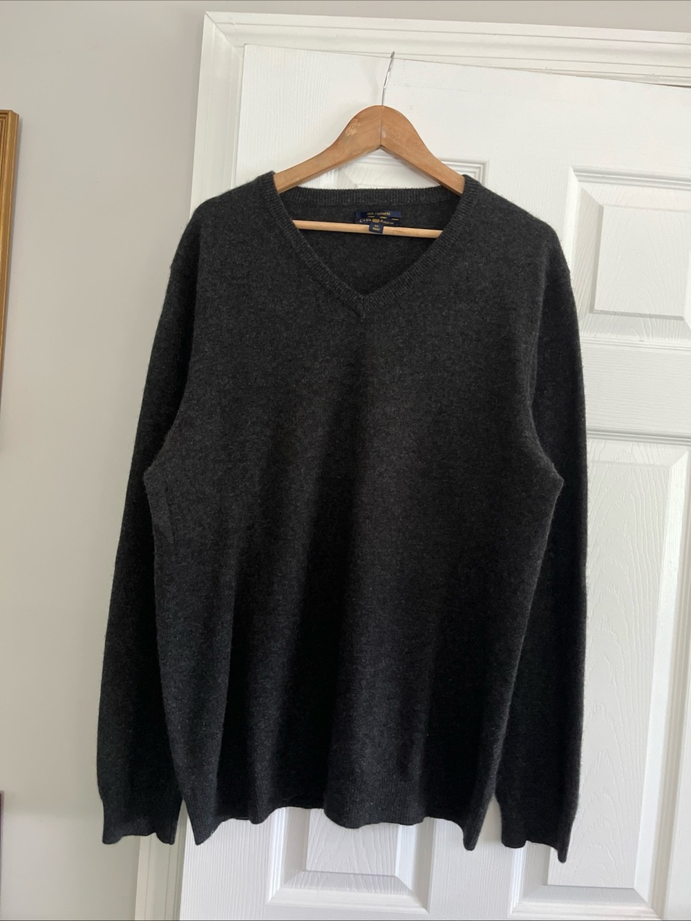 Club Room Men's 100% Cashmere Dark Charcoal V-Neck Sweater